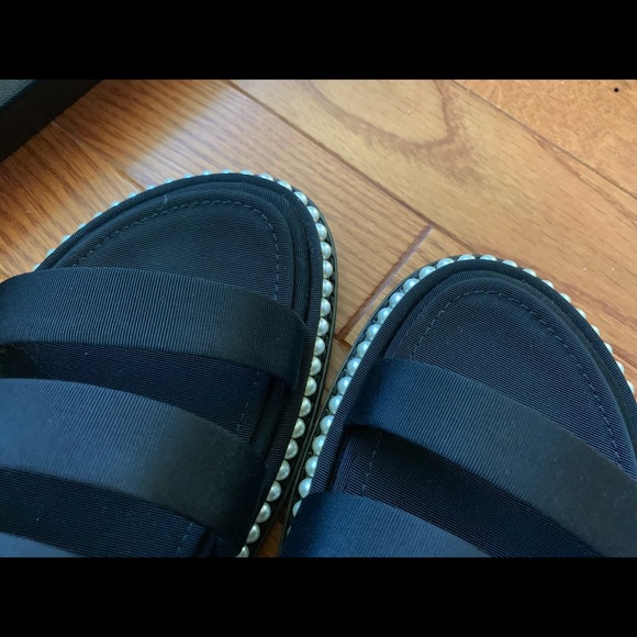 Brand new Chanel pearl sandals 39 - Picture 4 of 5